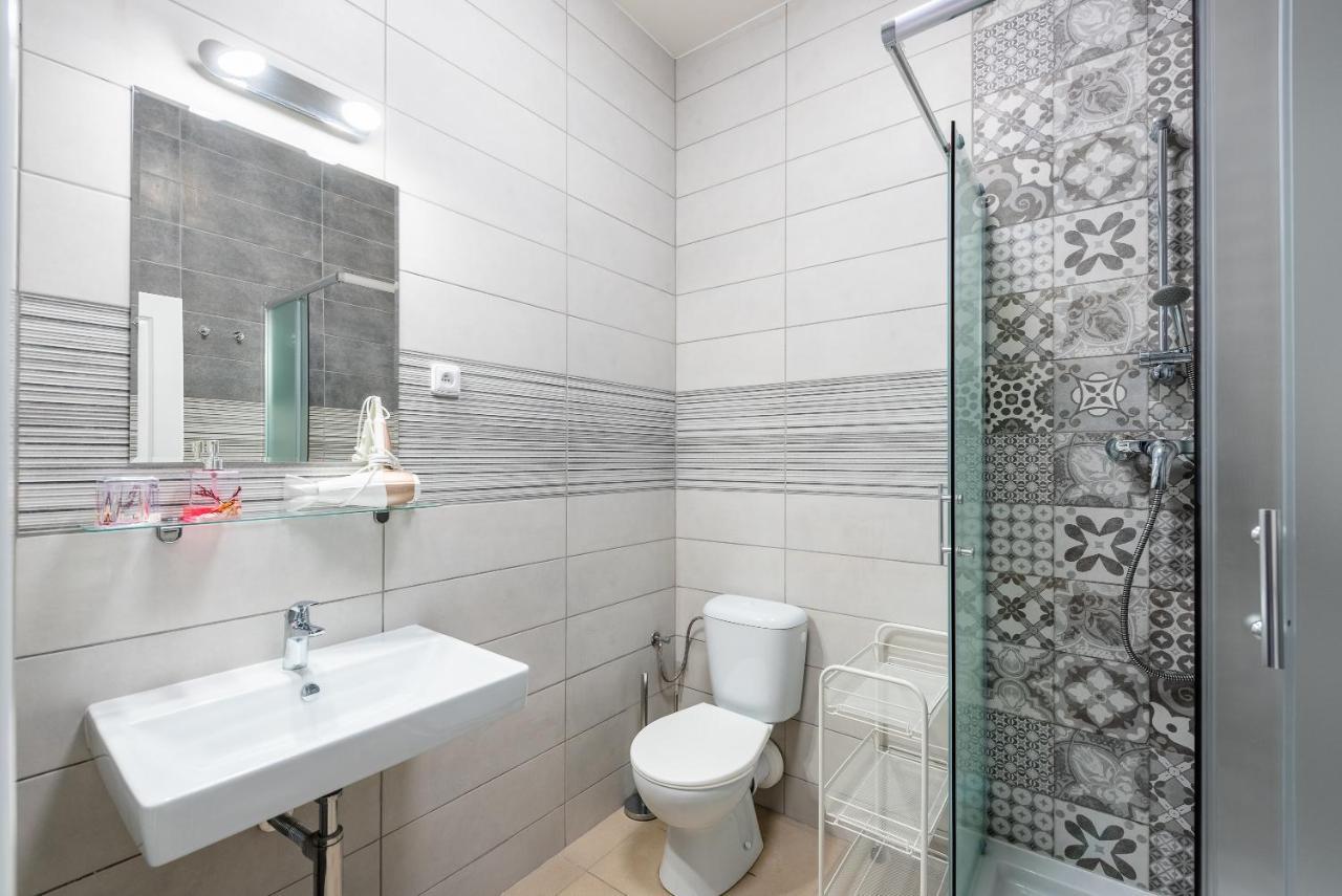 Apartman Muzeum Obchodu 카를슈테인 외부 사진