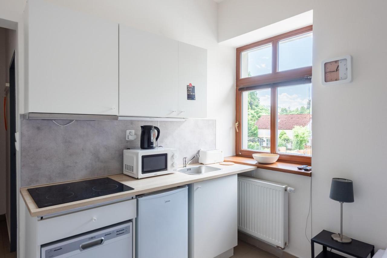 Apartman Muzeum Obchodu 카를슈테인 외부 사진