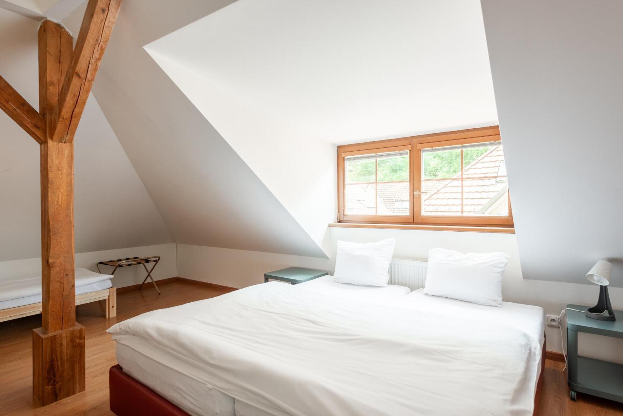 Apartman Muzeum Obchodu 카를슈테인 외부 사진