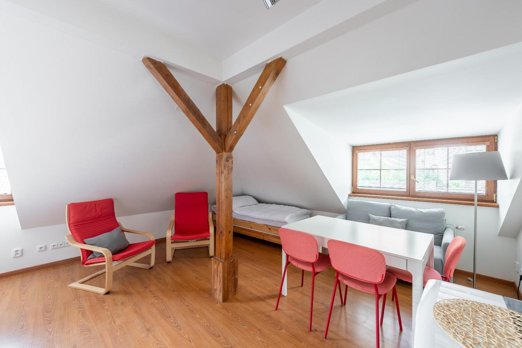Apartman Muzeum Obchodu 카를슈테인 외부 사진