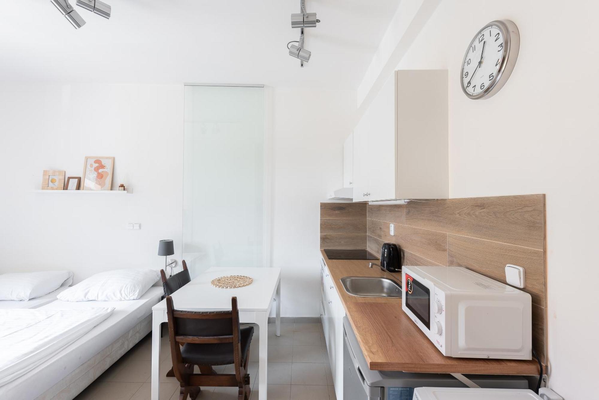 Apartman Muzeum Obchodu 카를슈테인 외부 사진