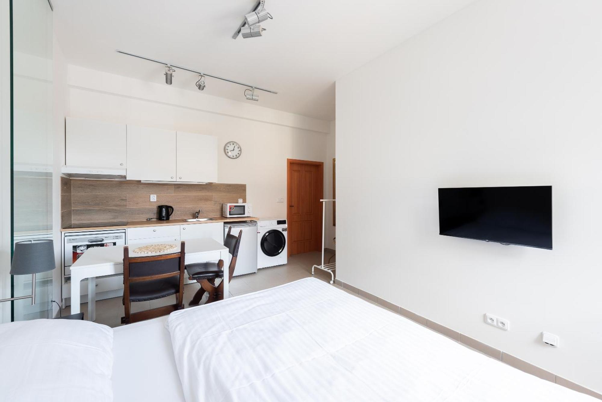 Apartman Muzeum Obchodu 카를슈테인 외부 사진