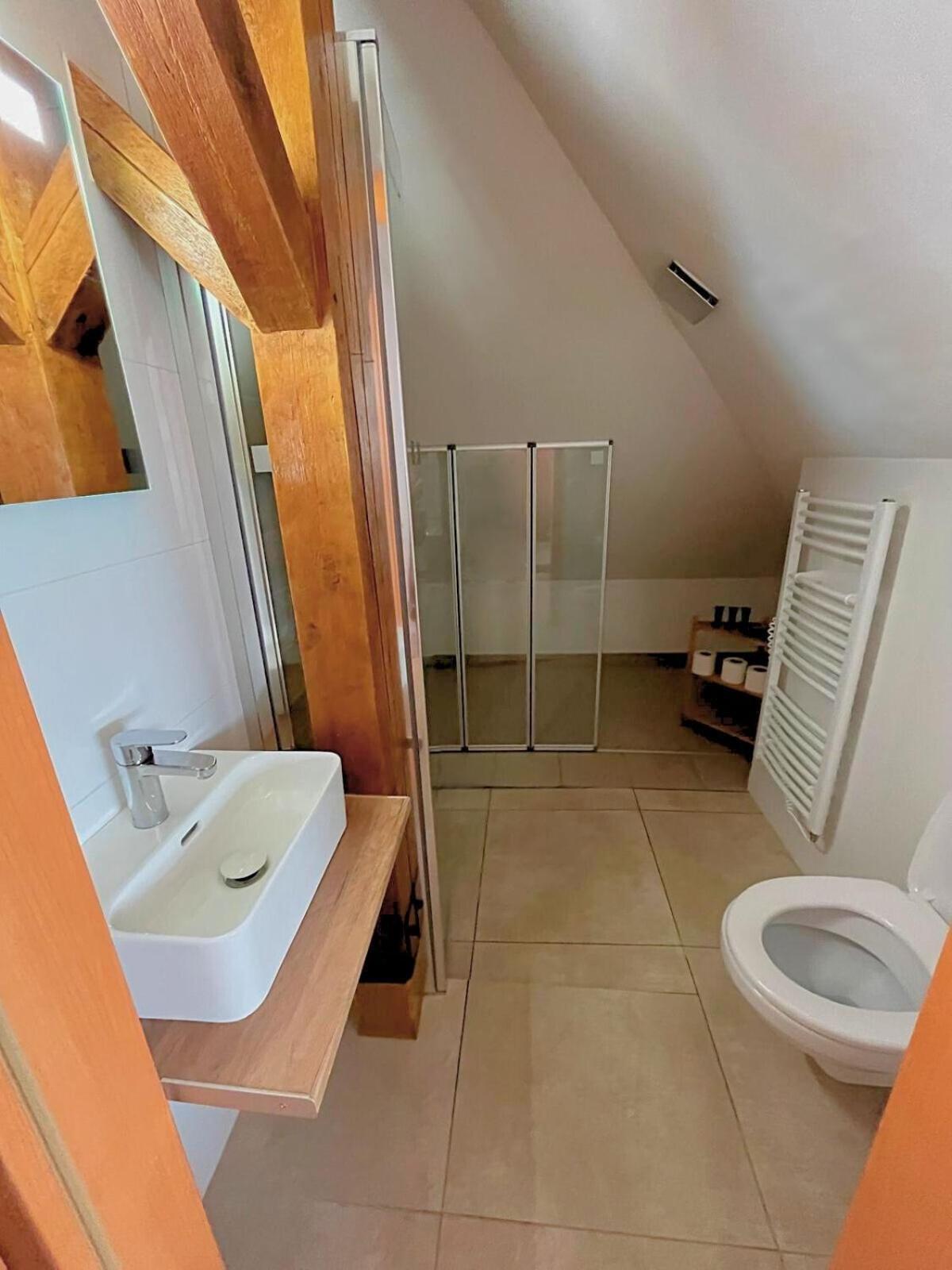 Apartman Muzeum Obchodu 카를슈테인 외부 사진